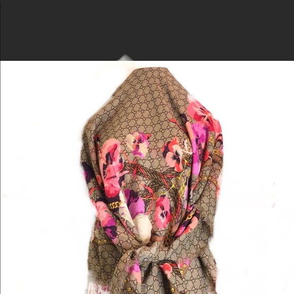 Gucci Authentic Brown Monogram Scarf Shawl - Picture 9 of 9